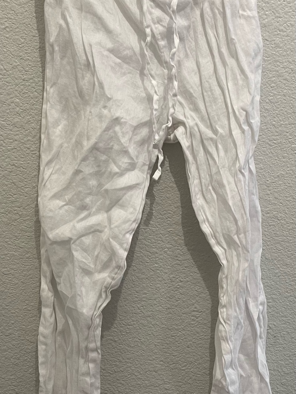 H&M White Linen Pants with Care-Tag Detail